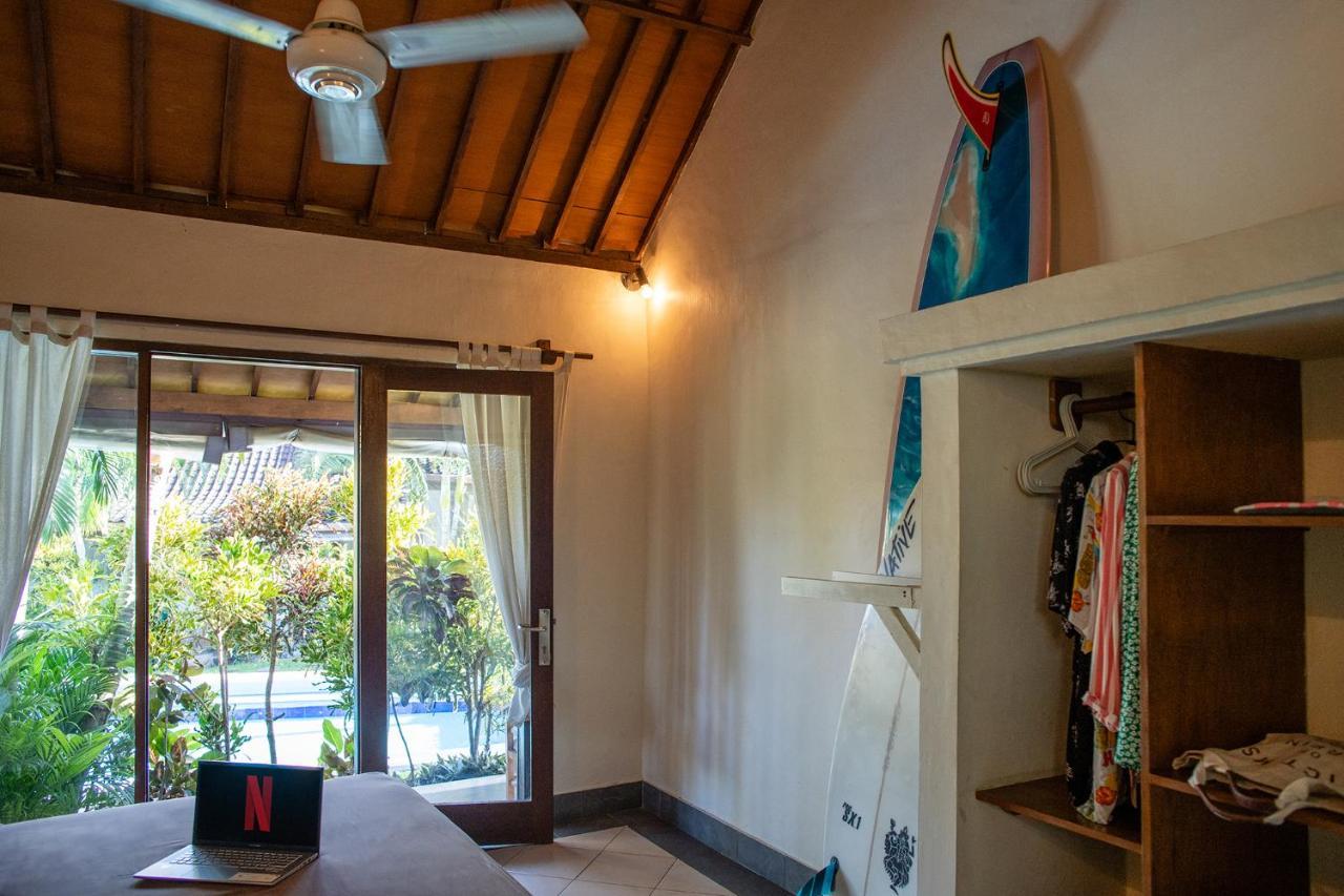 Mote Surfstay Canggu Esterno foto